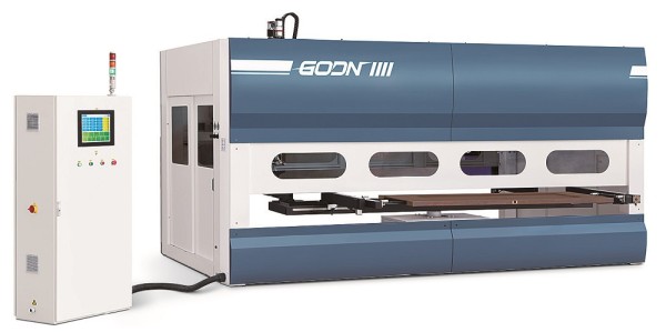 3 Reasons Why People Need Wood Spraying Paint Machines
