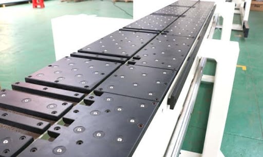 The Precise and Large Production for CNC Panel Saw, Explained 2 The Precise and Large Production for CNC Panel Saw, Explained 2