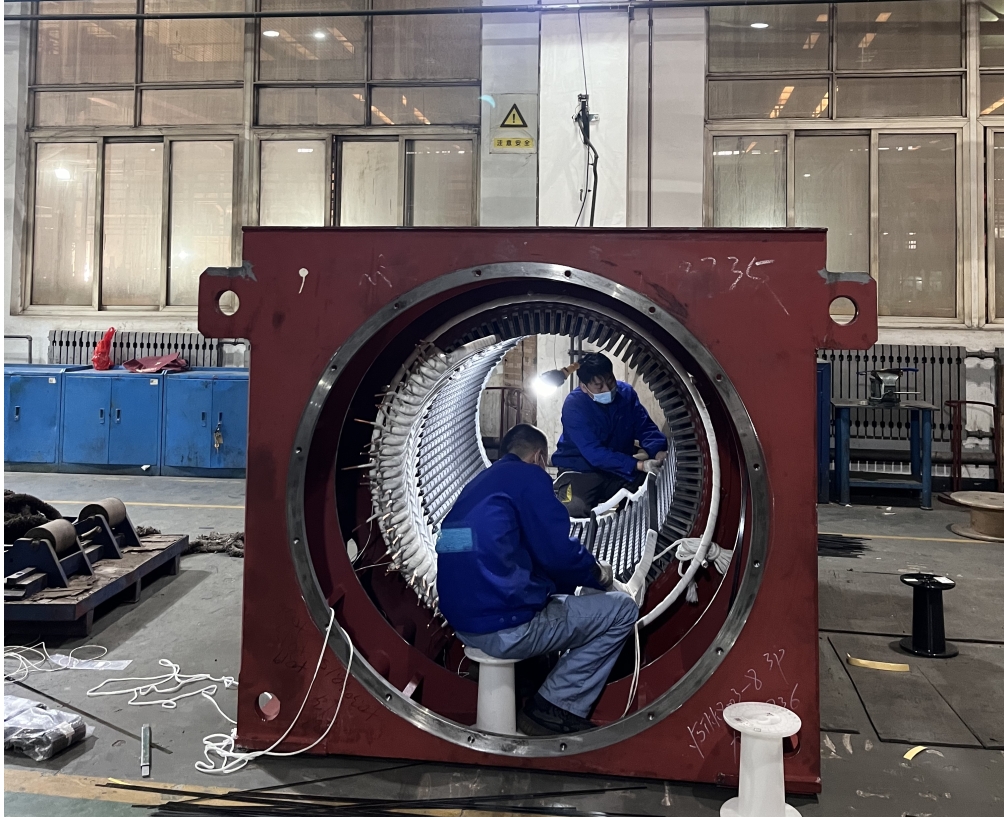 What Are the Differences Between Squirrel Cage and Wound Rotor Three-Phase Asynchronous Motors? What Are the Differences Between Squirrel Cage and Wound Rotor Three-Phase Asynchronous Motors?